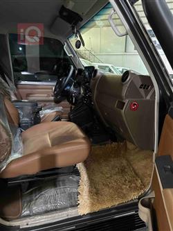 Toyota Land Cruiser 70